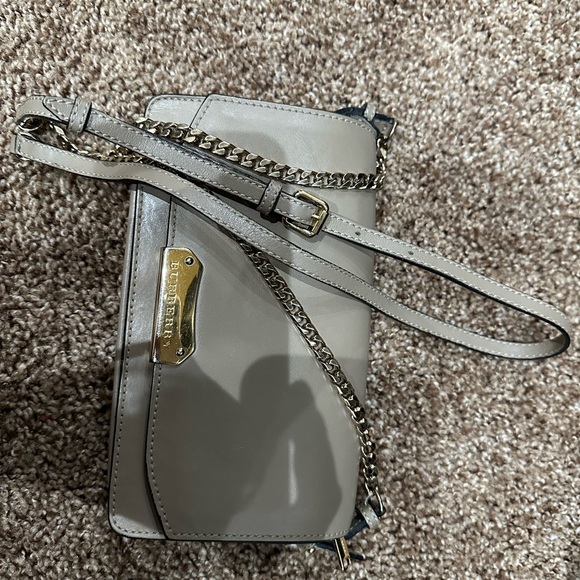 Burberry wallet on a chain. - Picture 2 of 8